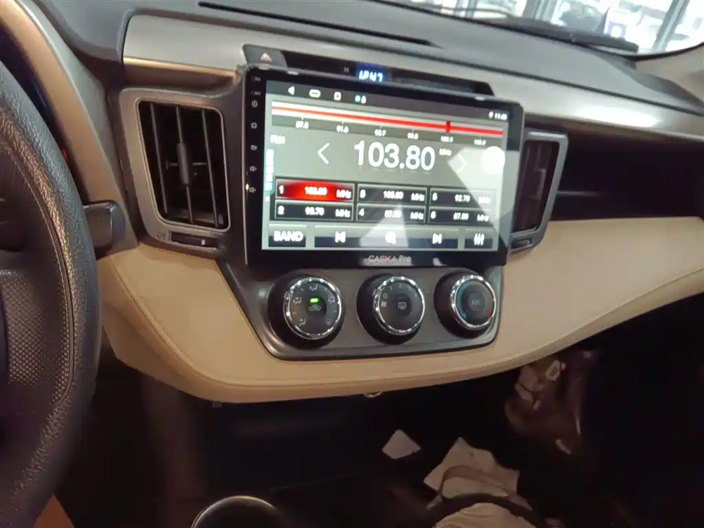 Toyota RAV4 Rongfang 2013 2.0L CVT 2WD Urban фото 9