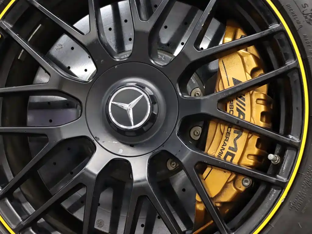 MERCEDES-BENZ AMG GT