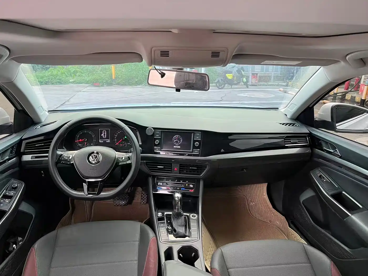 Volkswagen Bora 2020 1.5L Automatic Elite фото 5
