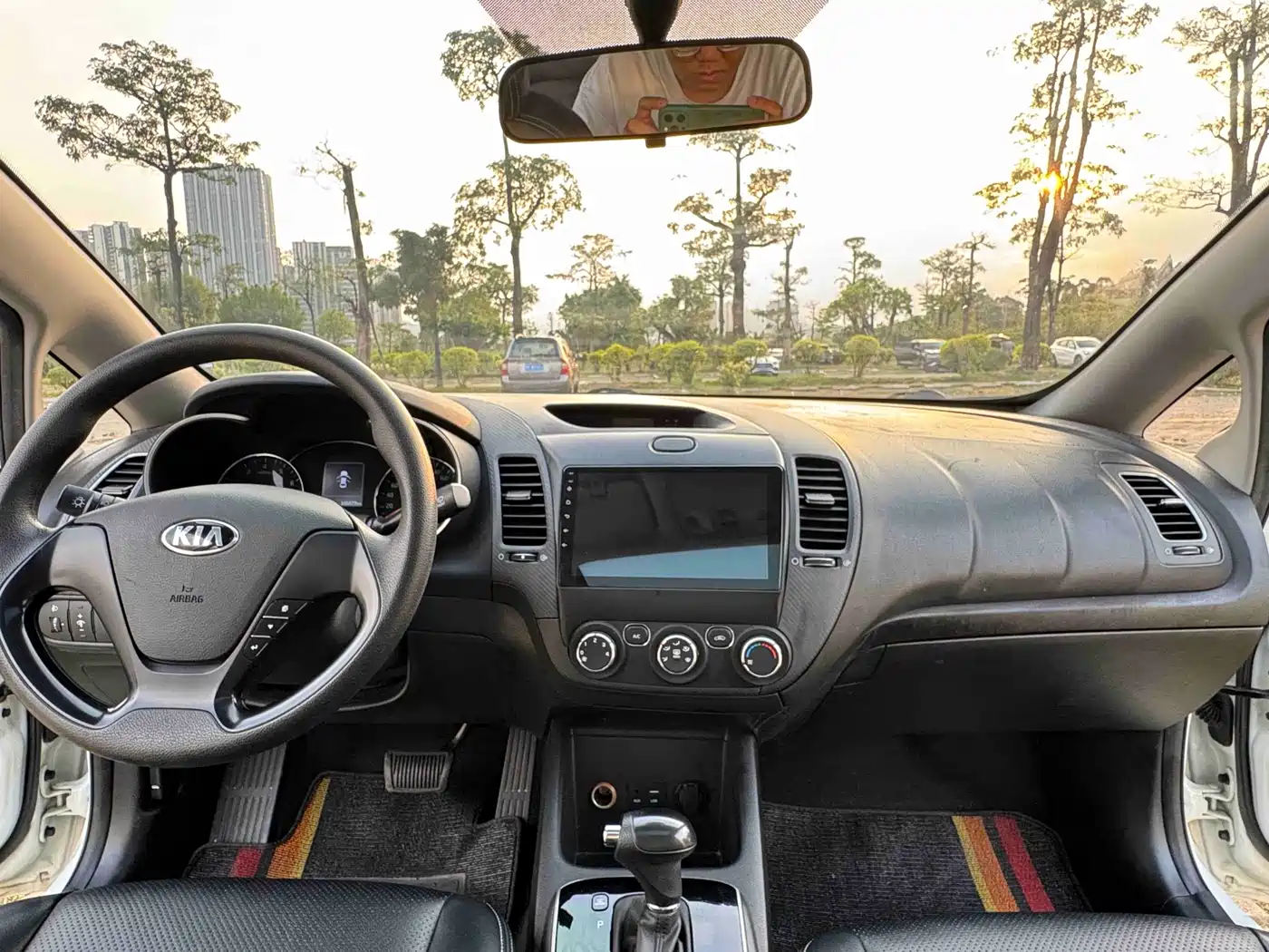 Kia K3 2017 1.6L Automatic 15th Anniversary Special GLS фото 9