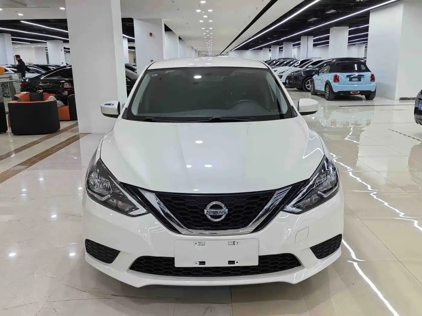 Фото 2 - Nissan Sylphy