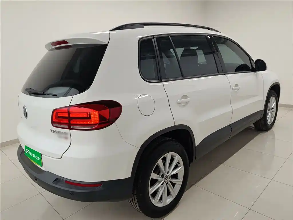 Volkswagen Tiguan 2015 1.8TSI Automatic 2WD Comfortline фото 7