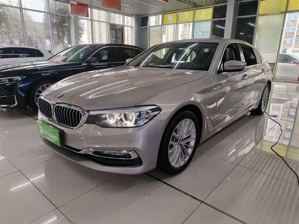 BMW 5 Series 2018 530Li Leading Luxury Package
