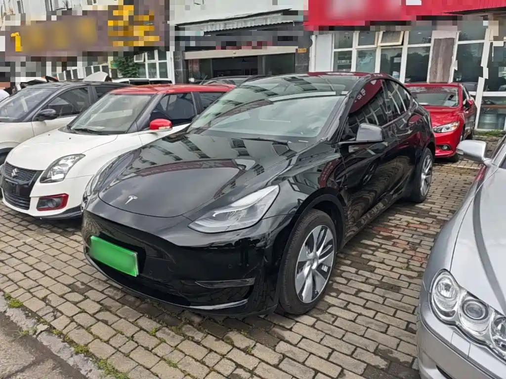 Tesla Model Y 2022