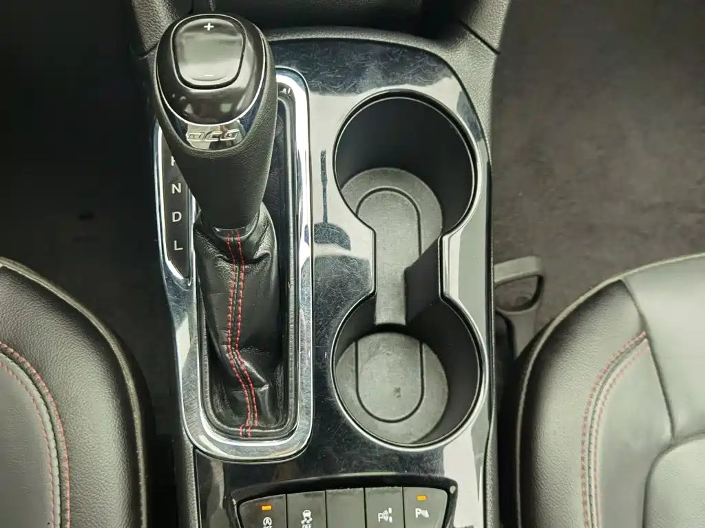 Chevrolet Cruze 2019 2018 Redline 330T Dual-Clutch Leading Edition