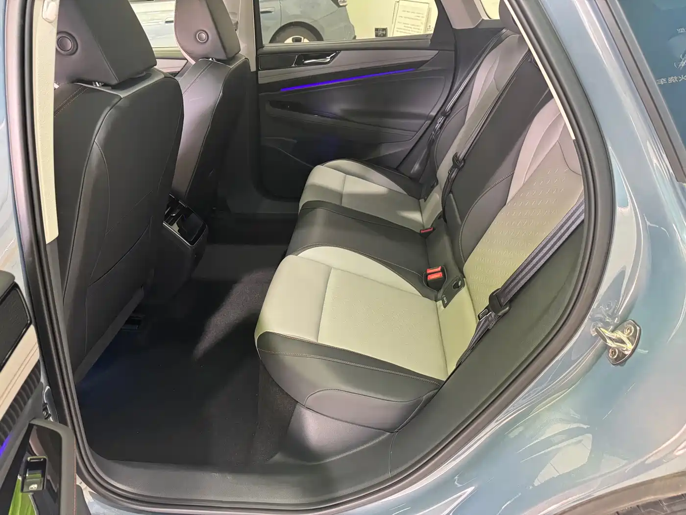 VOLKSWAGEN ID.7 VIZZION