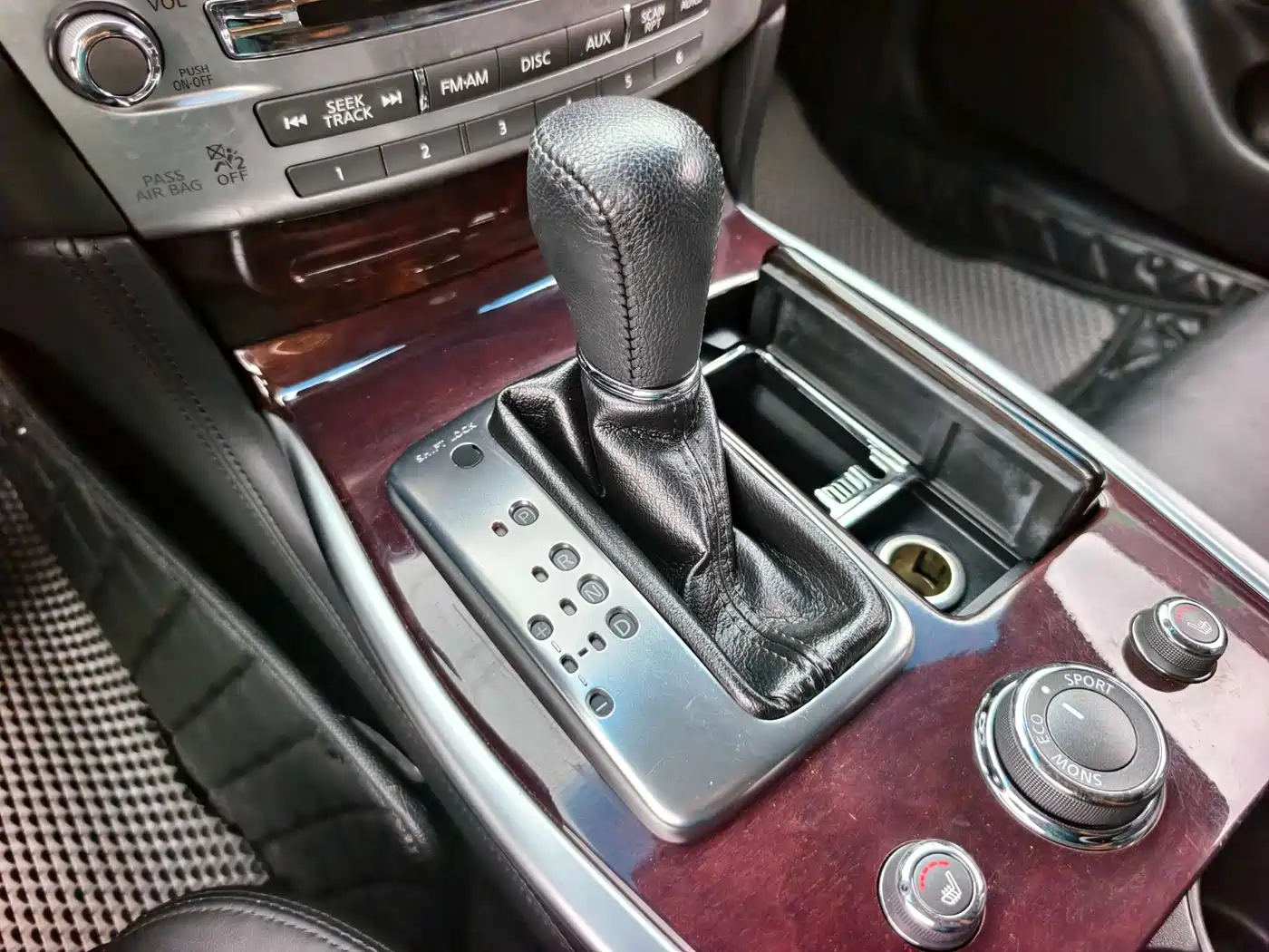 Infiniti Q70 2017 2017 Q70L 2.5L Enjoyment Edition
