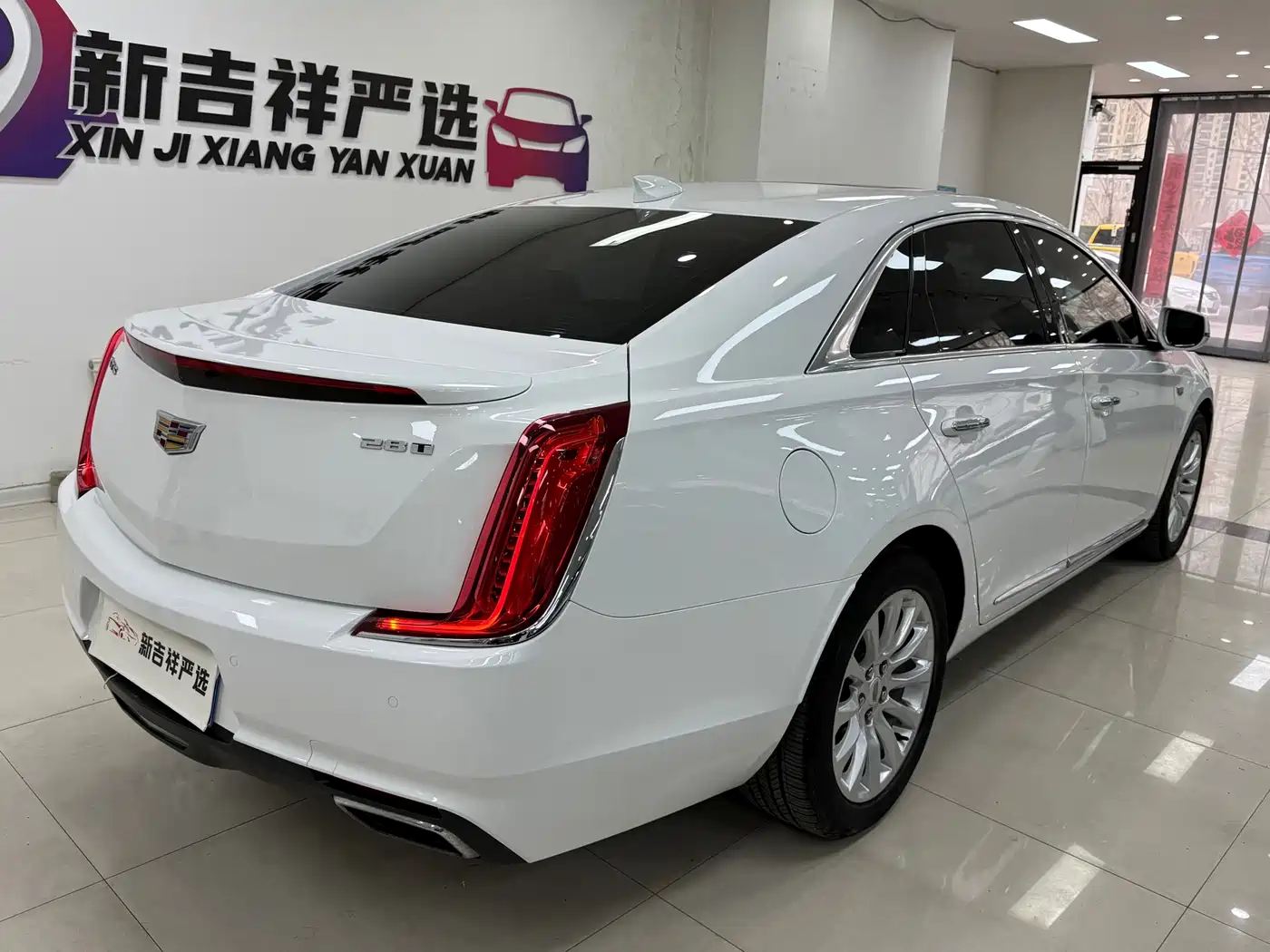 Cadillac XTS 2018 28T Technology фото 17