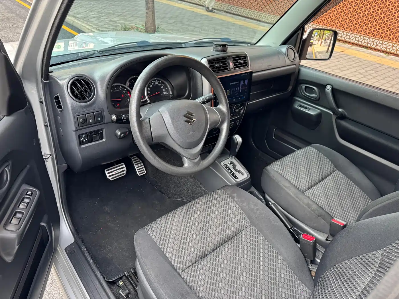 Suzuki Jimny (Import) 2016 2015 1.3 AT JLX