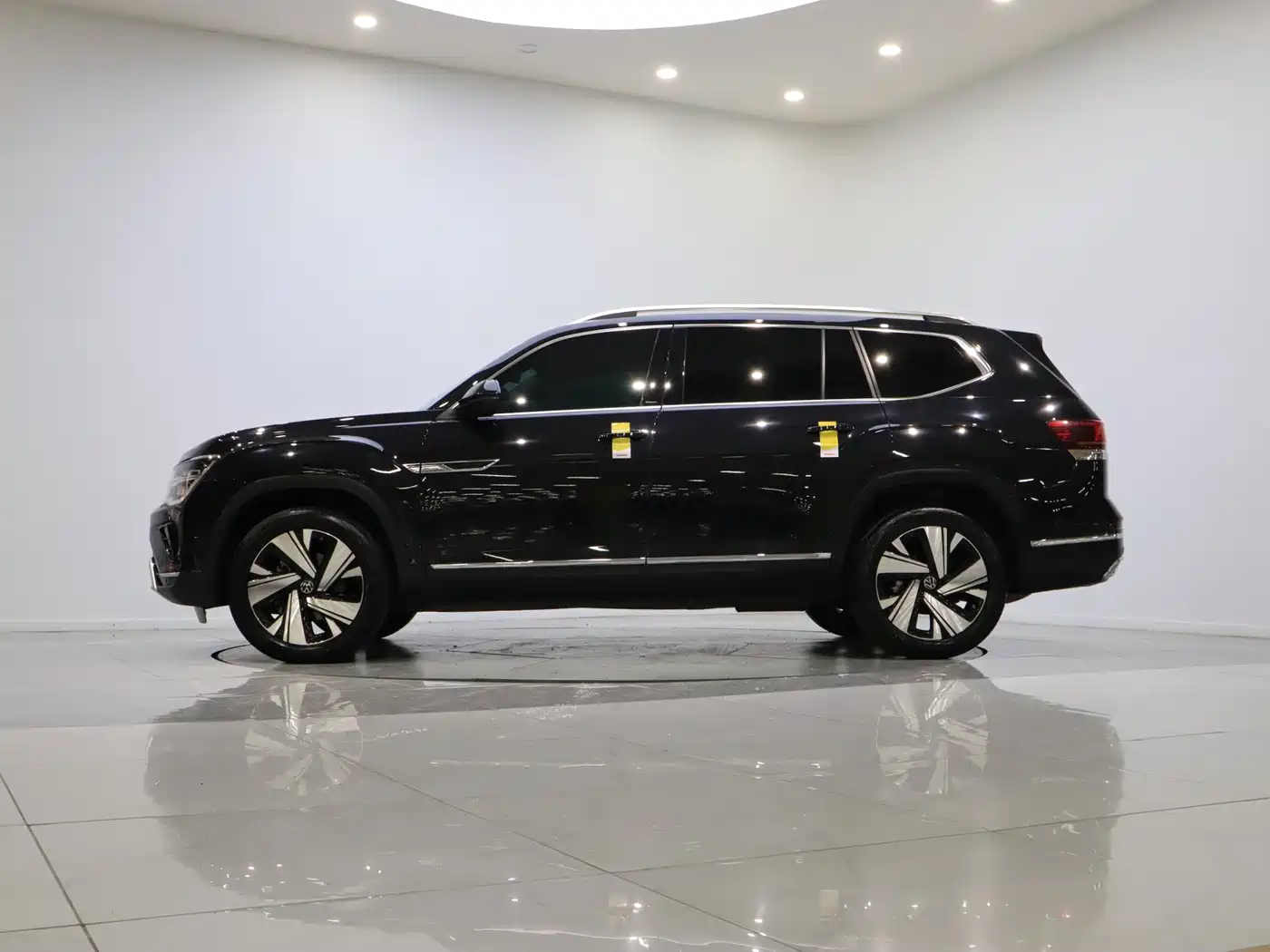 VOLKSWAGEN TOURANG