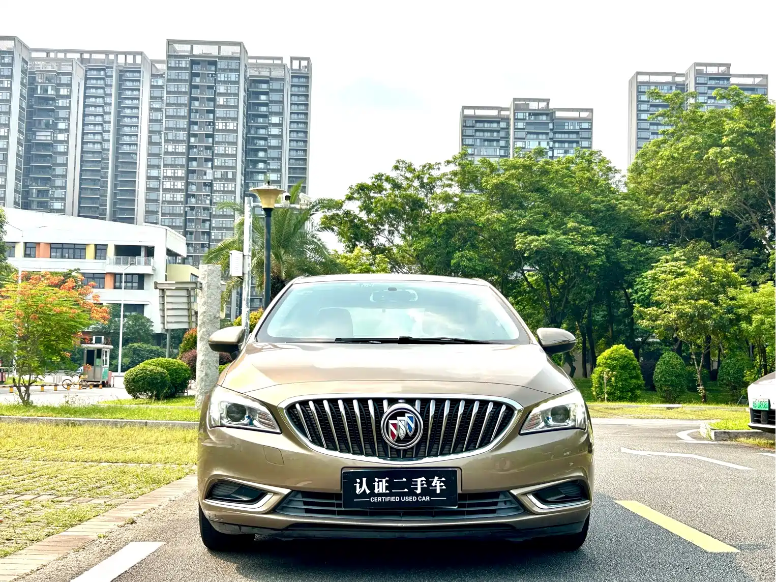 صورة 3 - Buick Verano