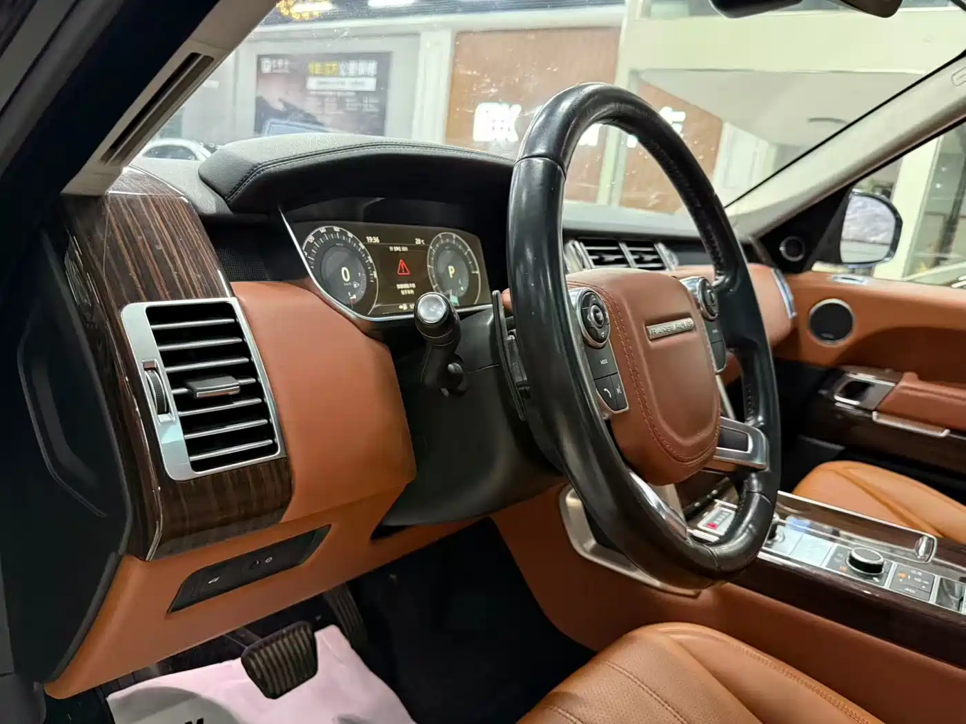 Land Rover Range Rover 2017 3.0 SC V6 Vogue фото 12