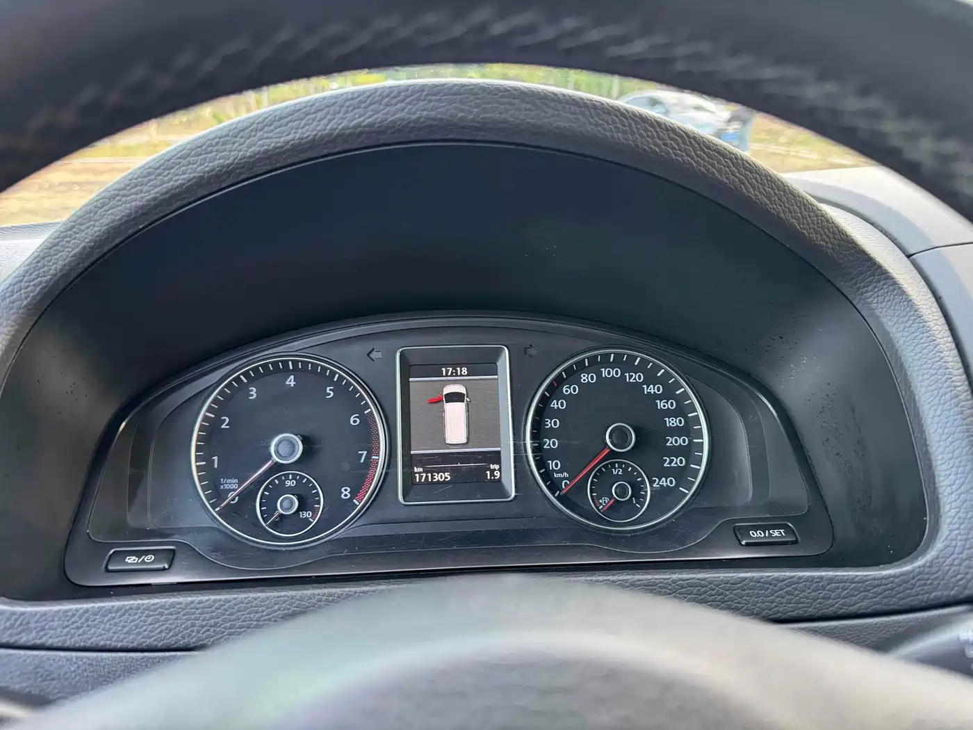 Volkswagen Multivan 2012 2.0TSI 2WD Business Edition фото 25