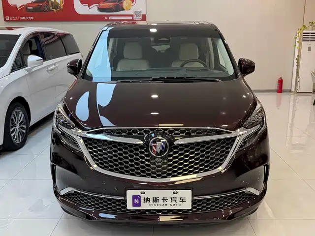 Buick GL8 2020 Avenir Six-Seat Elegance Edition — фото 2