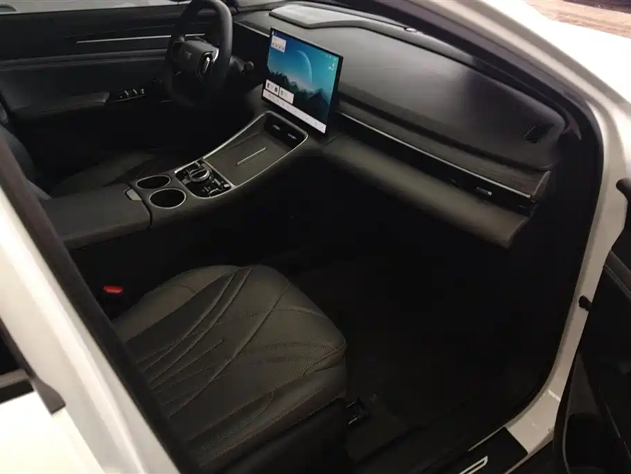 GEELY GALAXY GALAXY L6