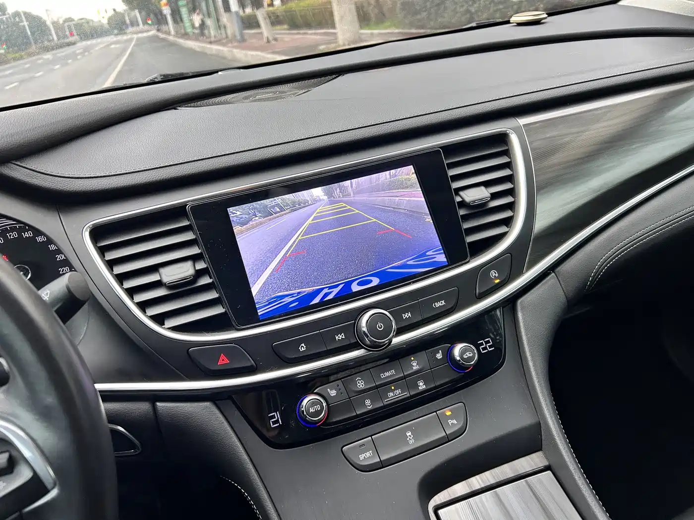 BUICK LACROSSE