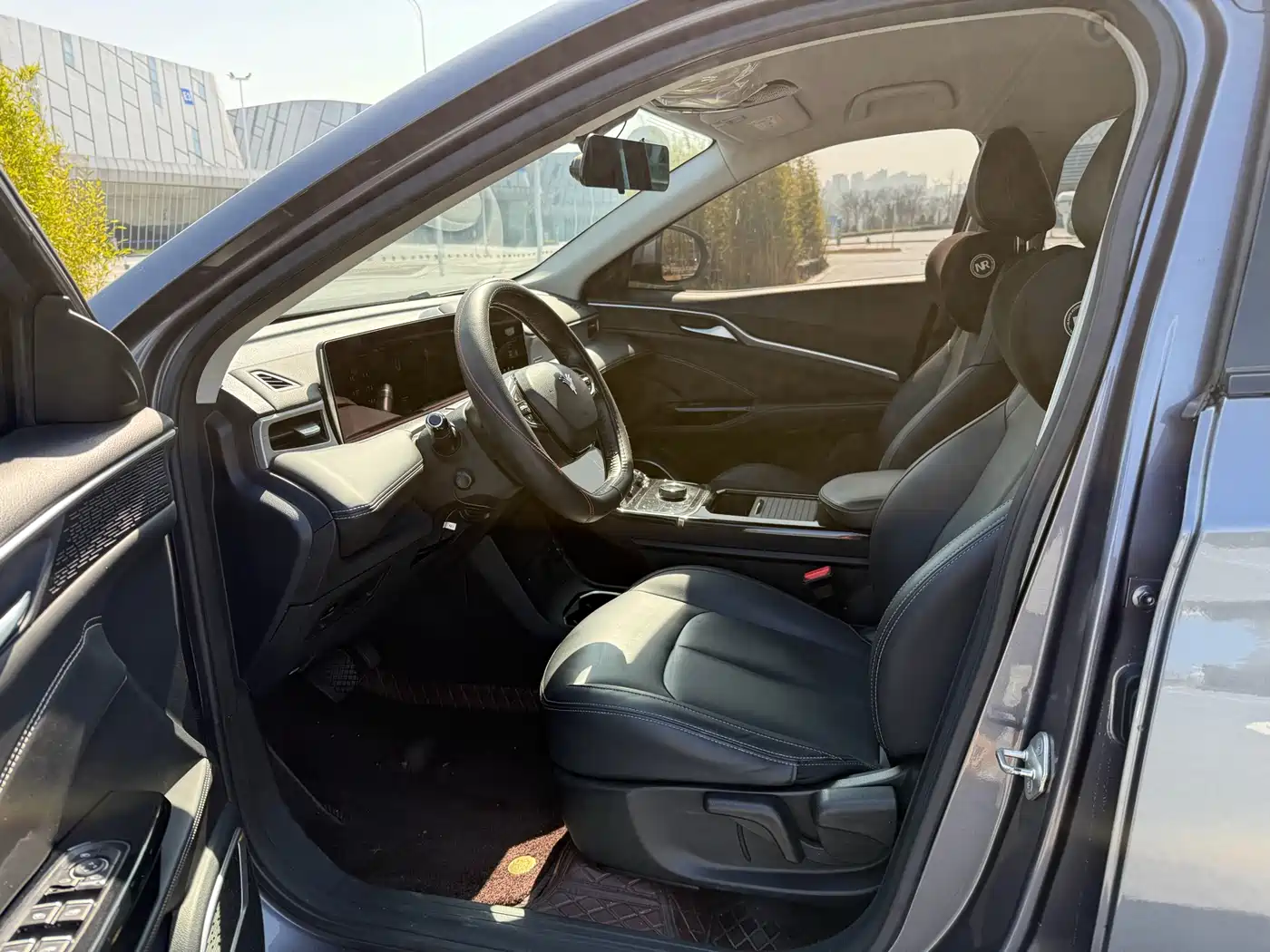 NEZHA AUTOMOBILE NEZHA U