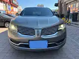 Photo 2 - Lincoln MKX