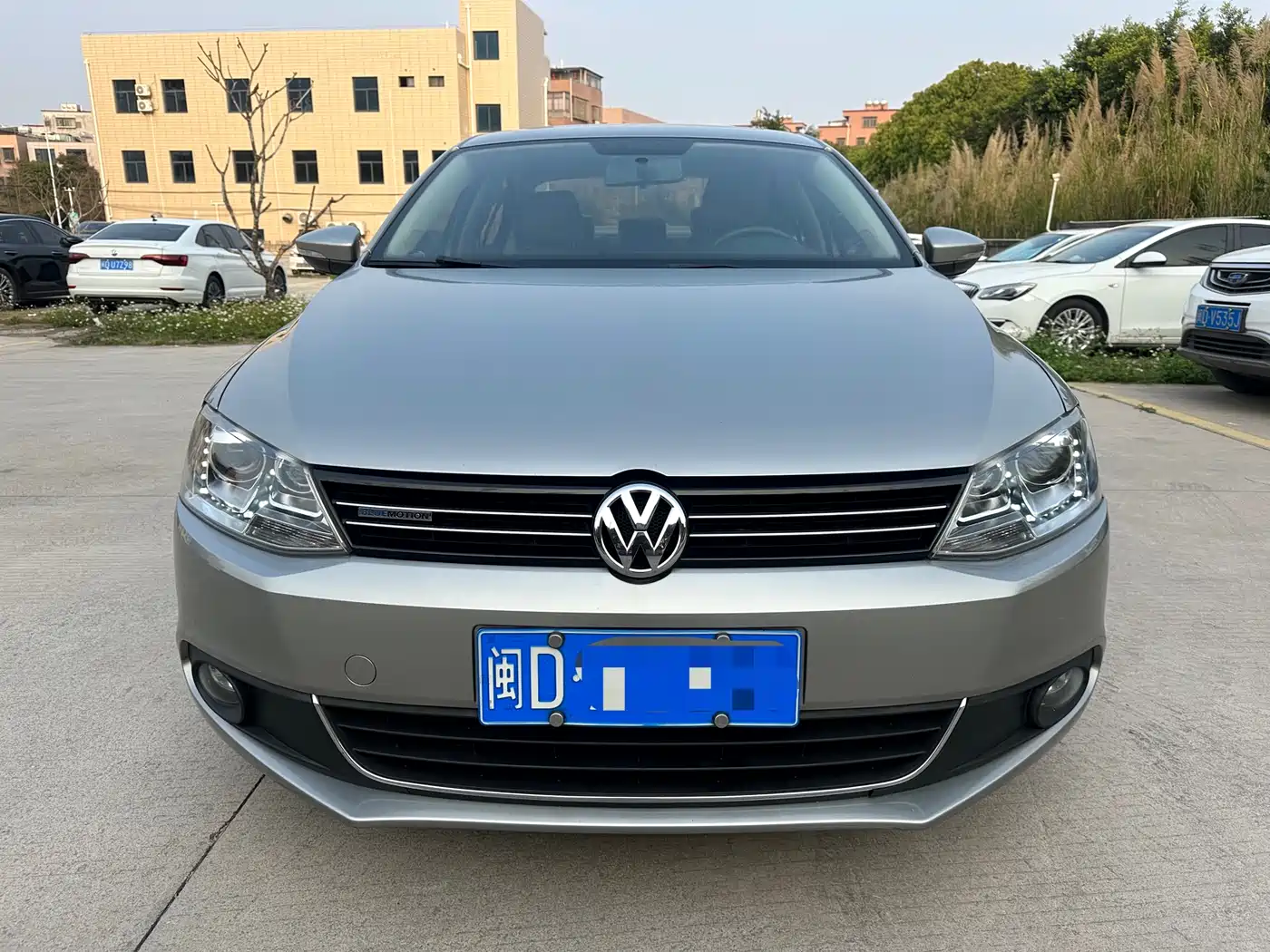 Volkswagen Sagitar 2012 Model 1.6L Automatic Fashion фото 2