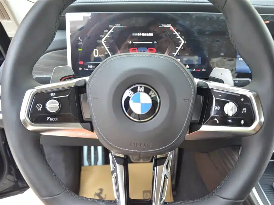 BMW 7 Series 2023 Model 735Li M Sport Package фото 8
