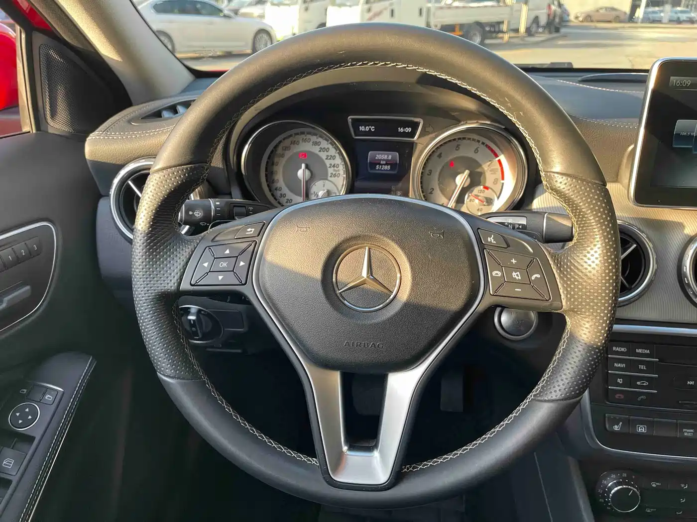 Mercedes-Benz GLA 2016 GLA 220 4MATIC Fashion фото 9