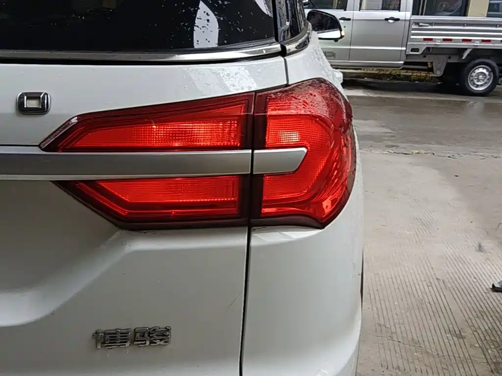 Yema Auto Bojun 2022 2020 Classic 1.5L Manual Fashion Edition