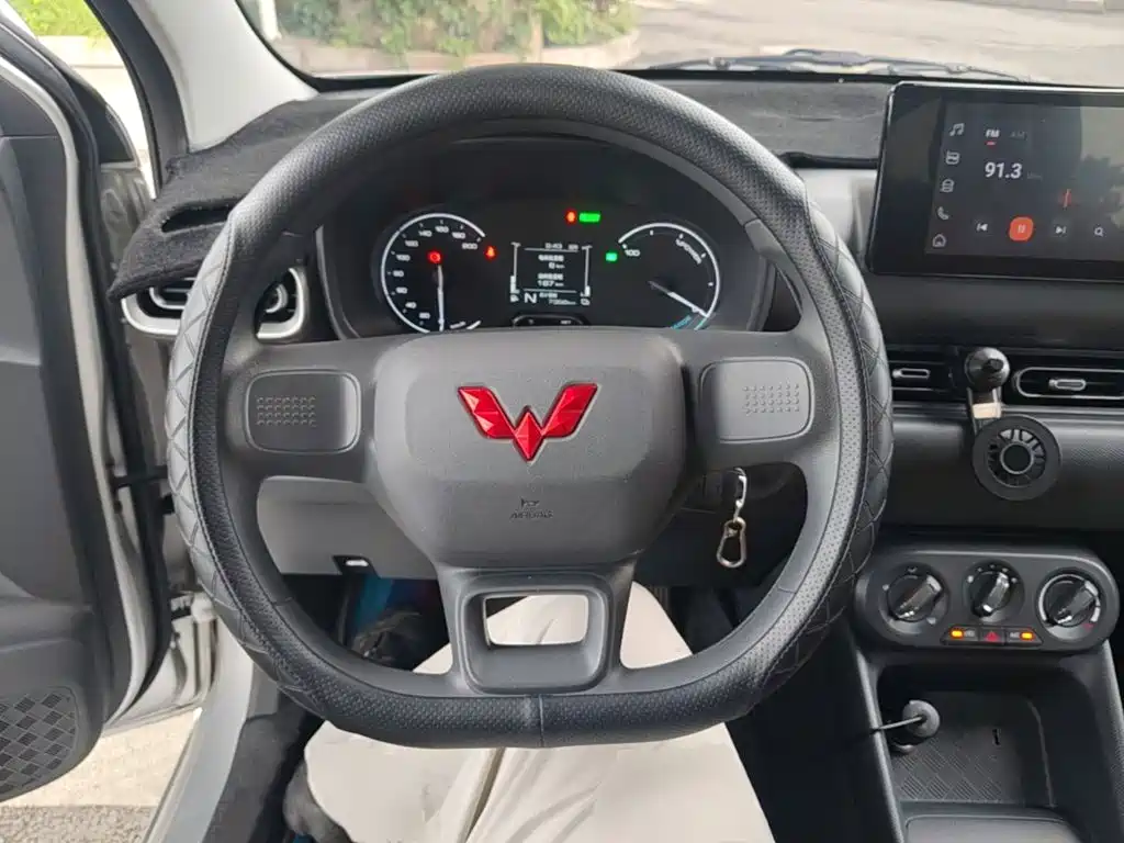 Wuling Motors Wuling Hongguang New Energy 2025 2025 Extended-Range Hybrid 50KM Comfort Version