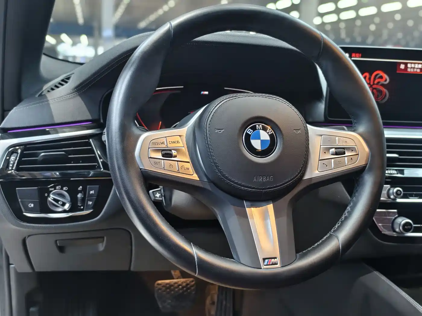 BMW 5 Series 2022 525Li M Sport Package фото 8