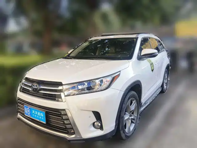 Toyota Highlander 2020