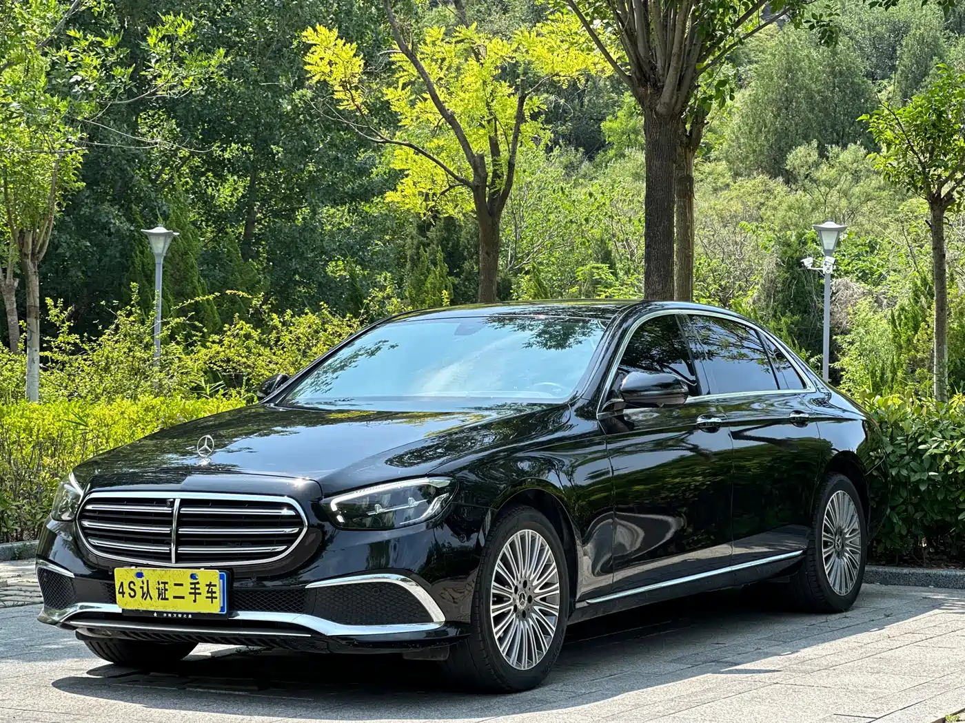 Mercedes-Benz E-Class 2021 E 300 L Fashion