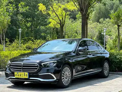 Mercedes-Benz E