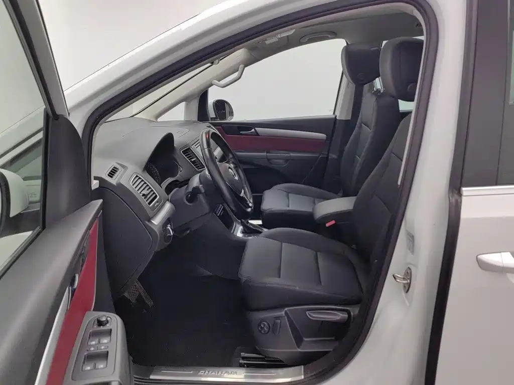 Фото 10 - Volkswagen Sharan