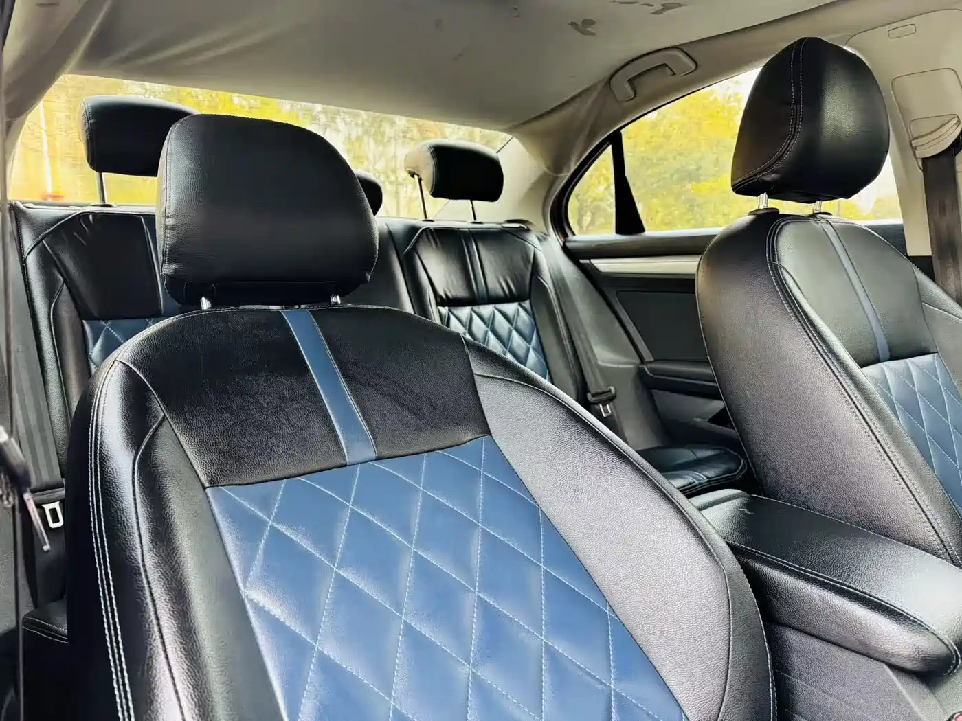 Volkswagen Lamando 2015 230TSI DSG Style фото 11