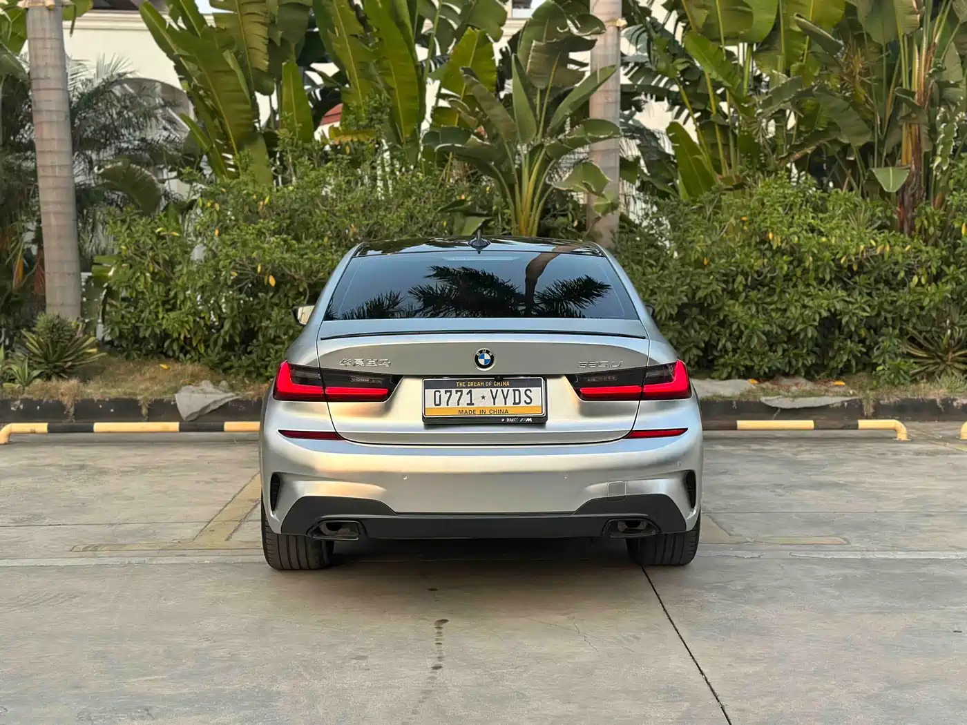 BMW 3 Series 2022 325Li M Sport Shadow Edition фото 11