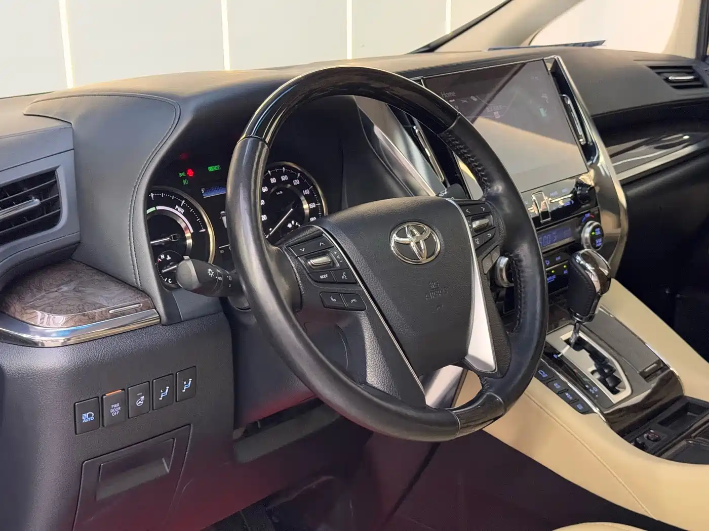 Toyota Vellfire 2021 2020 Twin Engine 2.5L HV Premium Edition