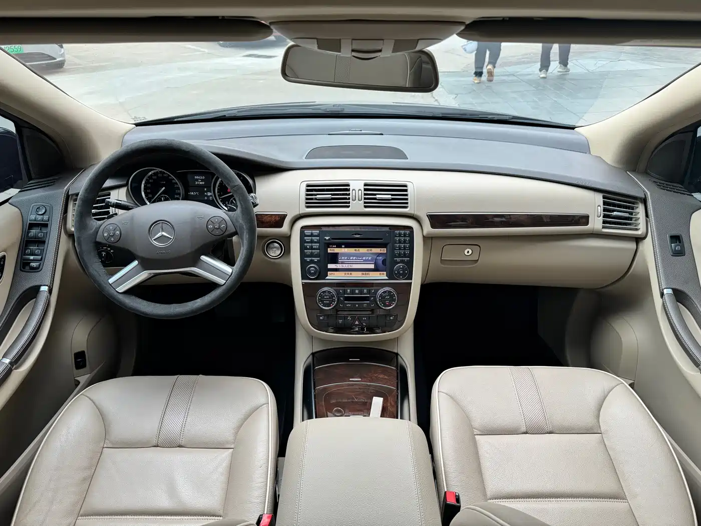 Mercedes-Benz R-Class 2010 R 500 L 4MATIC Grand Edition фото 6