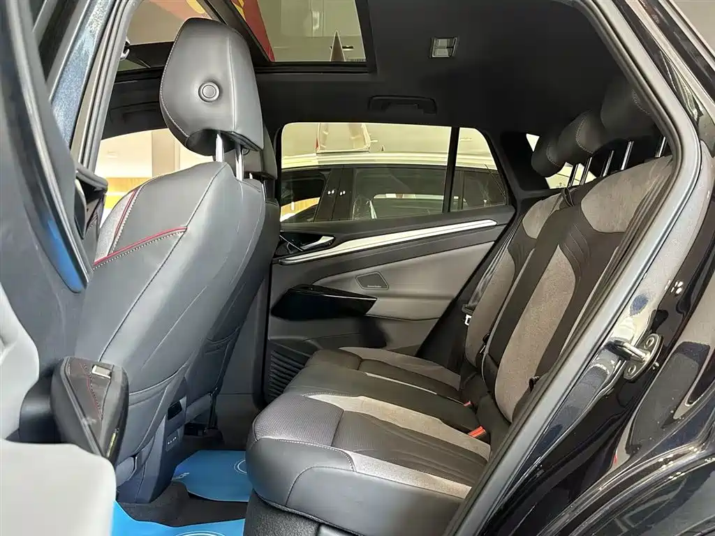 VOLKSWAGEN ID.4 CROZZ