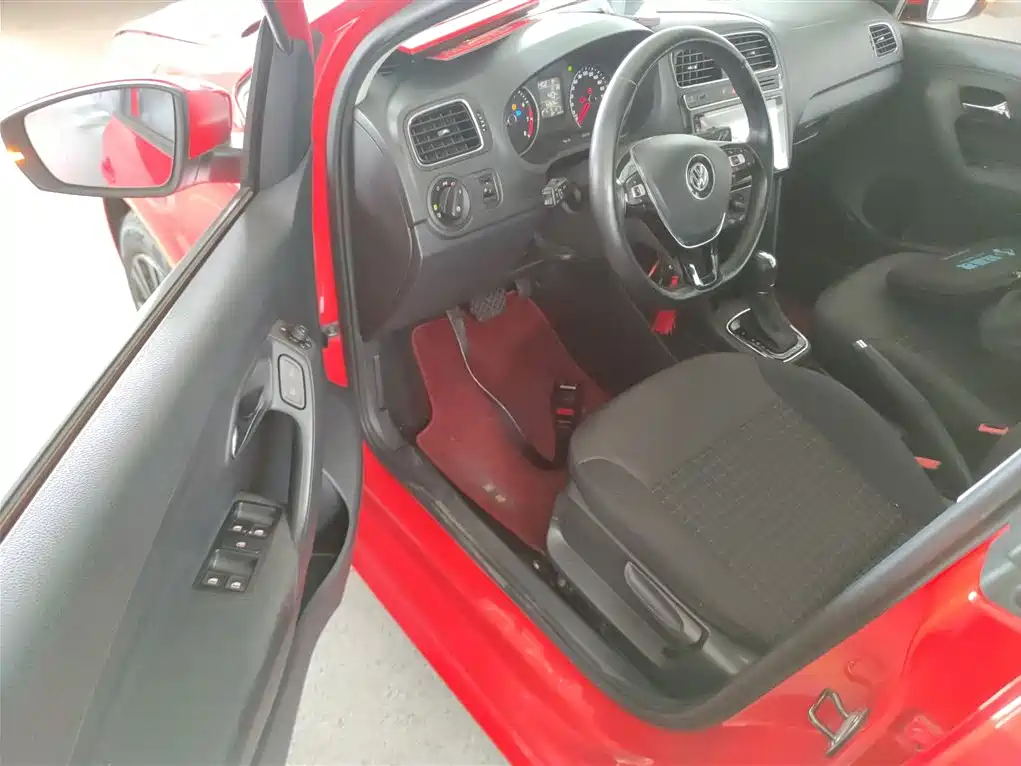 Volkswagen Polo 2018 1.5L Auto Comfort фото 16