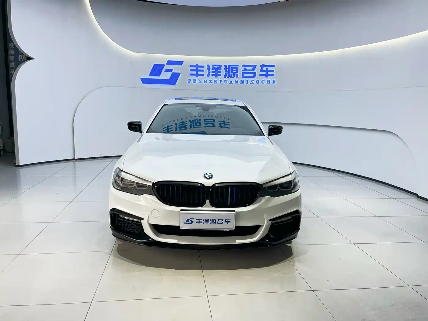 BMW 5 Series 2018 530Li Premium M Sport Package фото 3