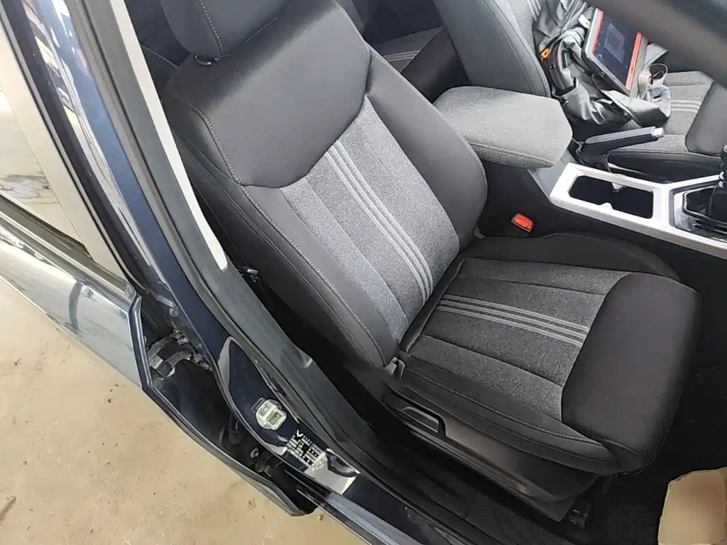 Wuling Motors Wuling Jiachen 2023 2022 1.5L Manual Joy Elite