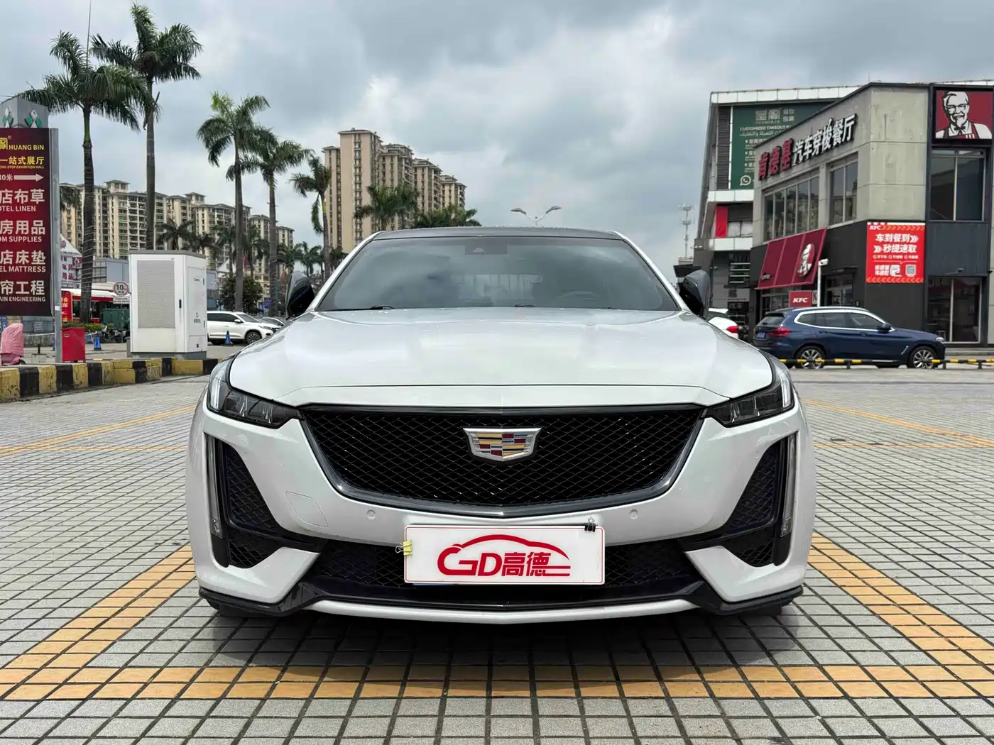 Фото 2 - Cadillac CT5