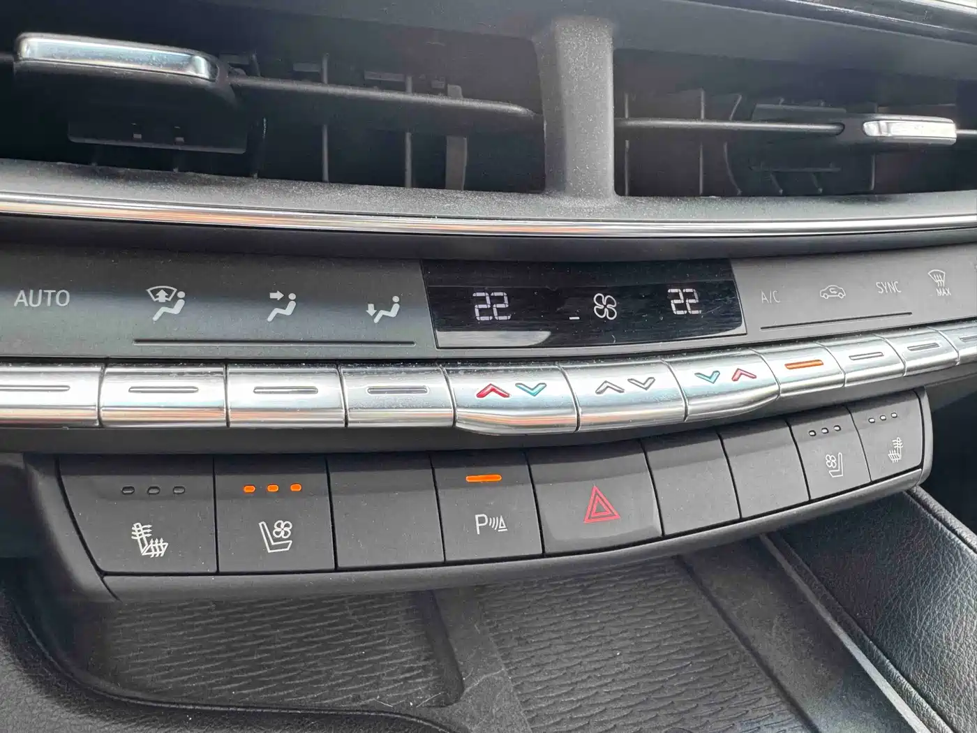 Фото 19 - Cadillac CT5
