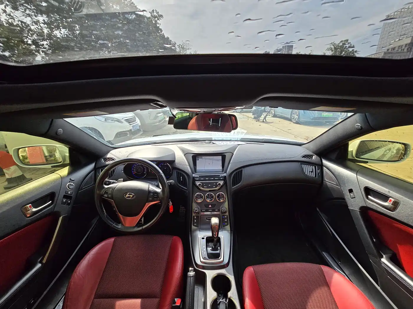 Hyundai Genesis Coupe 2012 2.0T Automatic Elegant Edition фото 8