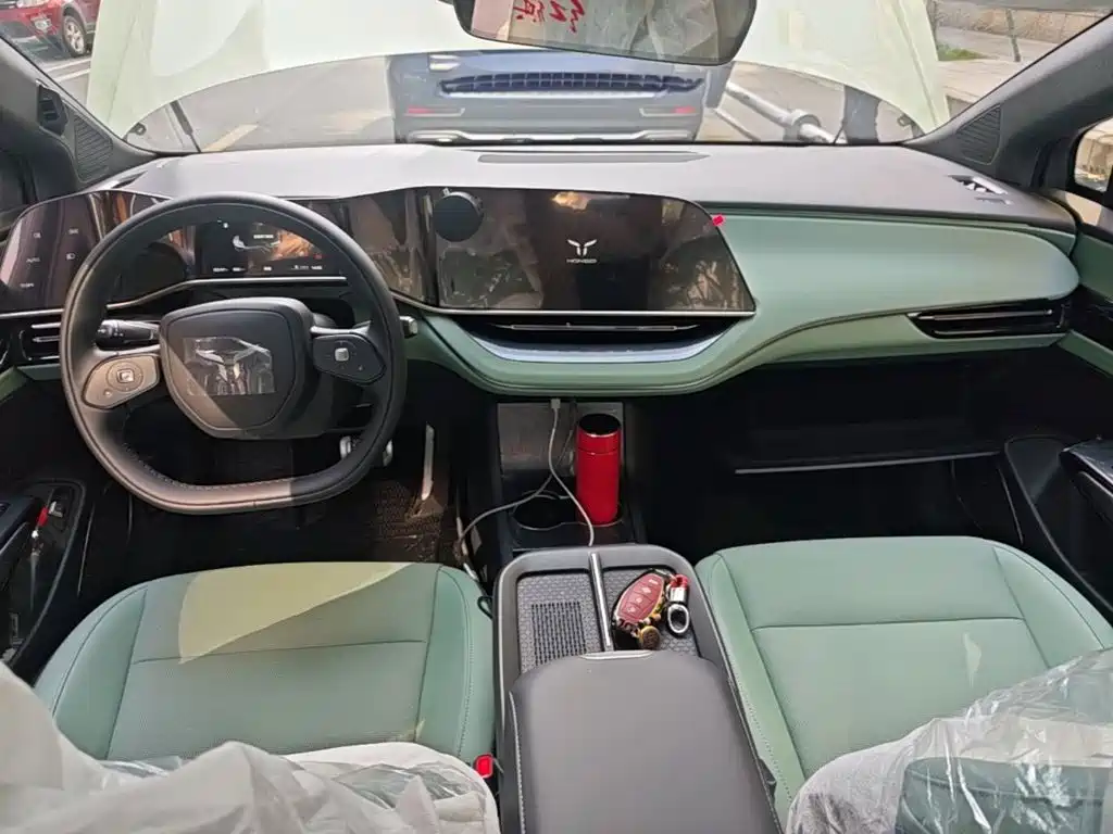 Hongqi EH7 2026 2025 690 Smart Selection Edition