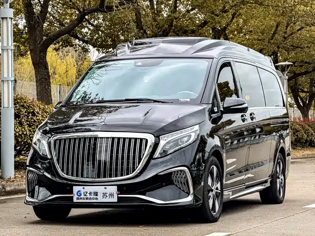 MERCEDES-BENZ V CLASS