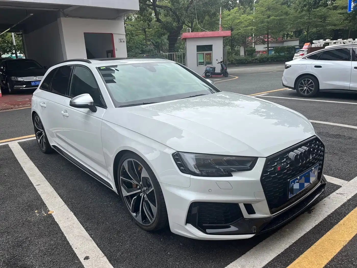 Audi RS 4 2019 2019 RS 4 2.9T Avant