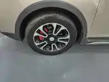 Фото 23 - Geely Vision X3