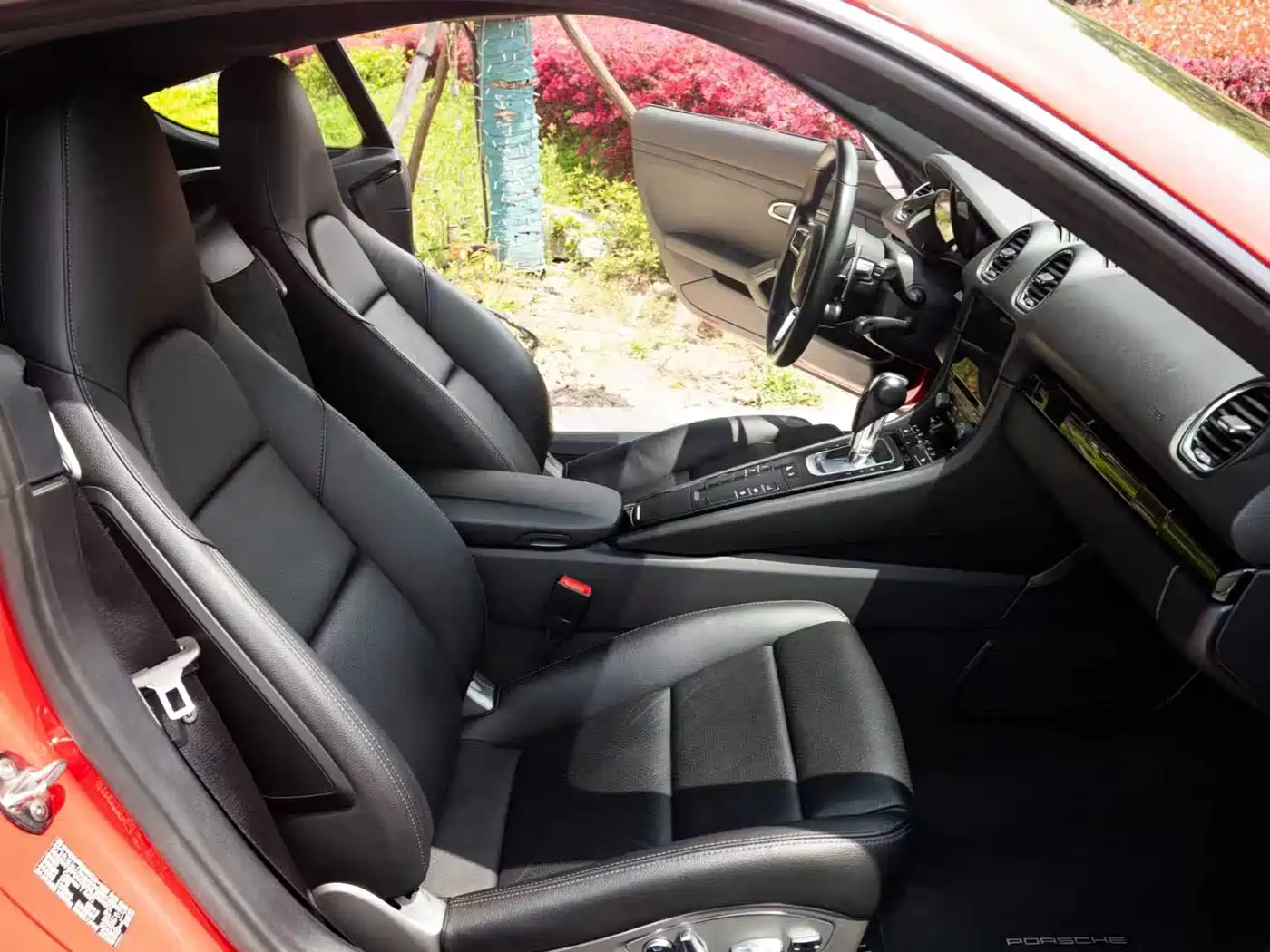 Porsche 718 2019 Cayman T 2.0T фото 11