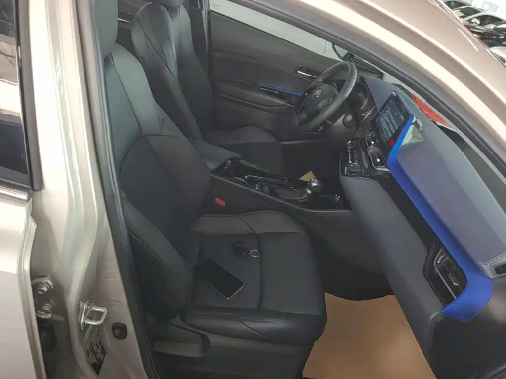 Toyota C-HR 2022 2021 2.0L Luxury Edition