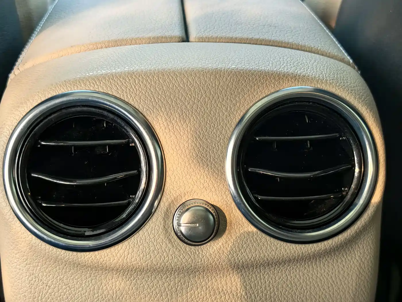 Mercedes-Benz C-Class 2015 Facelift C 200 L Sport фото 15